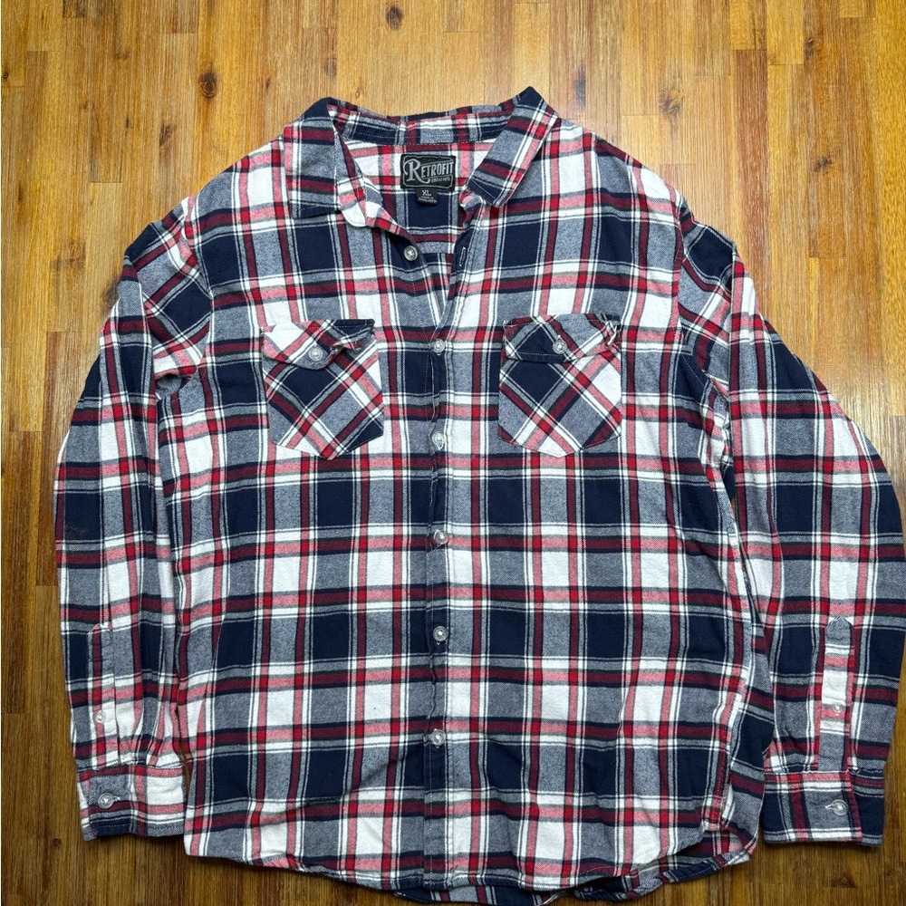 Retrofit Men's Navy and Red Plaid Button Down Shirt